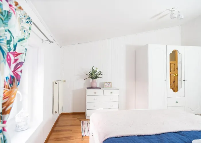 Cosy & Comfy - Old Town Apartment